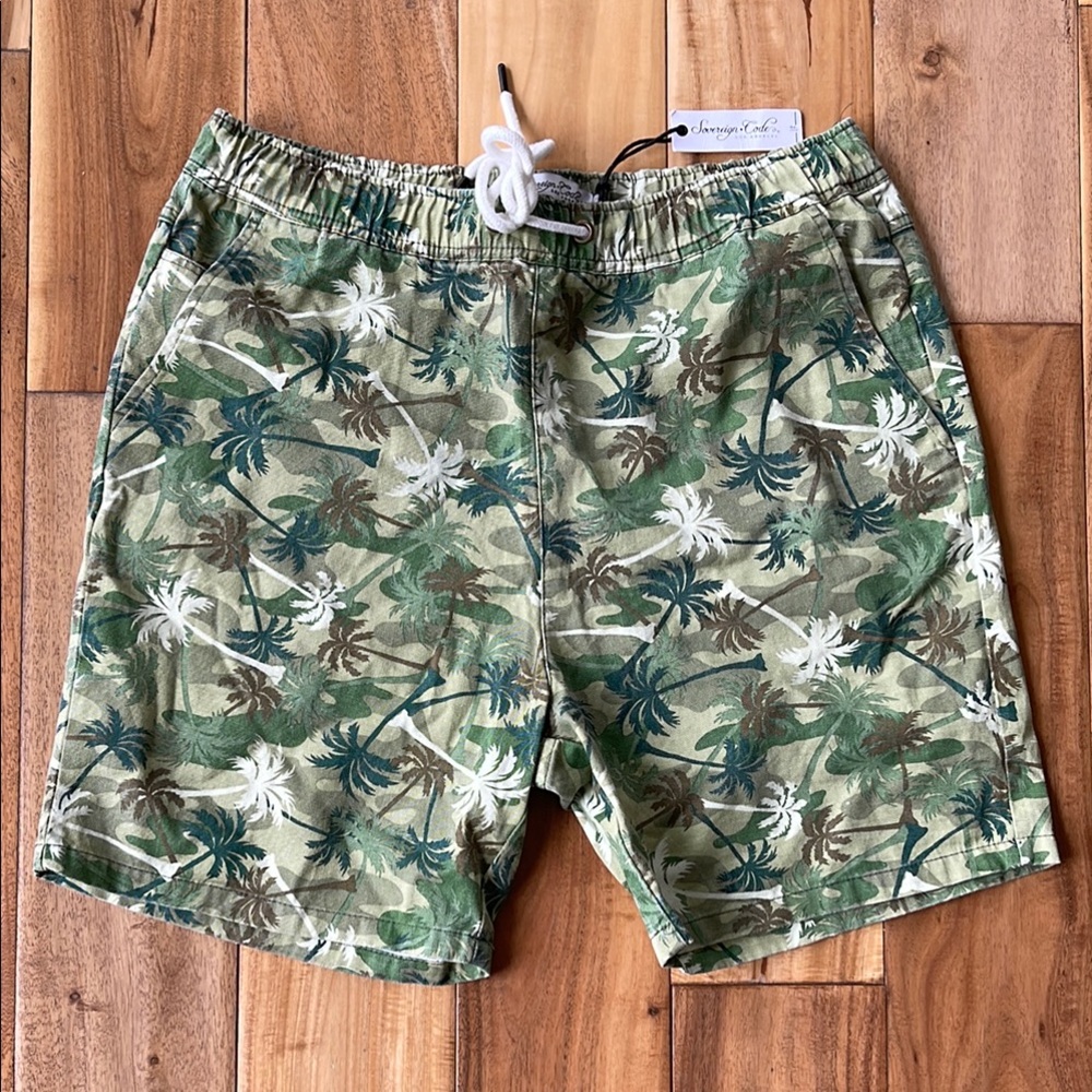Sovereign Code Green and White Board Shorts Tropical Print